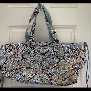 Thirty One Soft Utility Tote- Parisian Garden